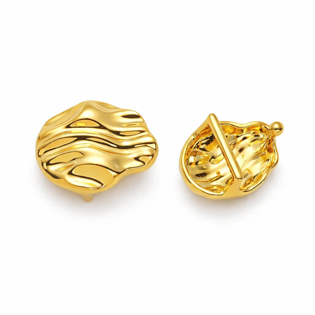 Sculpted Gold Buckle